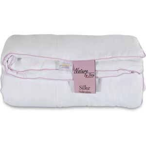 Nature By Borg Silkedyne 140x220cm - Bambus dyne med 100% mulberry silkefyld - Helårsdyne -
