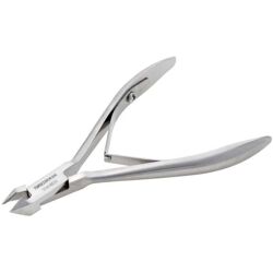 Tweezerman Rockhard Cuticle Nipper for At-Home Manicures 1 un.
